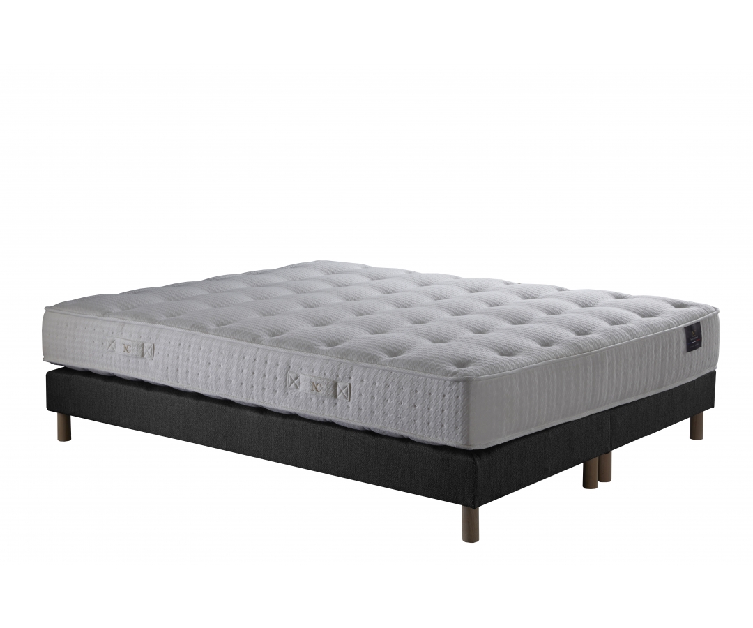 Ensemble matelas ressorts, sommier PEFC et tête de lit écoconçue