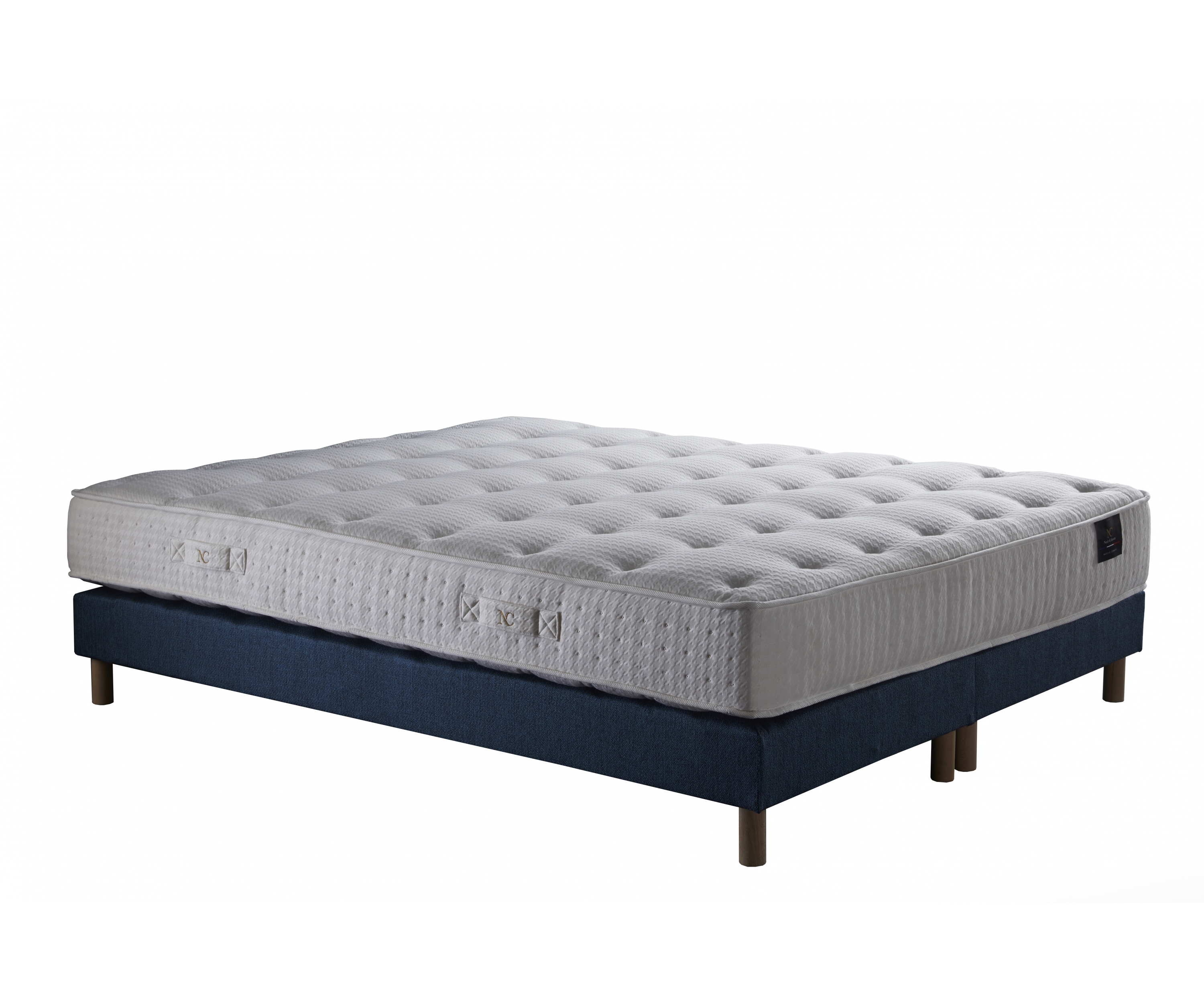 Ensemble matelas ressorts, sommier PEFC et tête de lit écoconçue