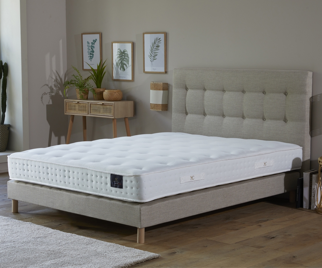 Ensemble matelas latex 100 % naturel, CLARTE, sommier à lattes, tête de lit