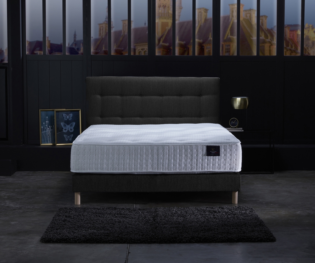 Ensemble matelas ressorts 7 zones – Garnissage cachemire et soie