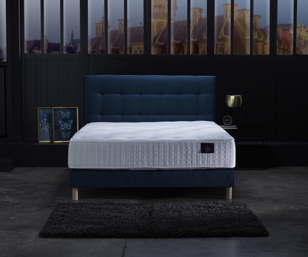Ensemble matelas ressorts 7 zones – Garnissage cachemire et soie