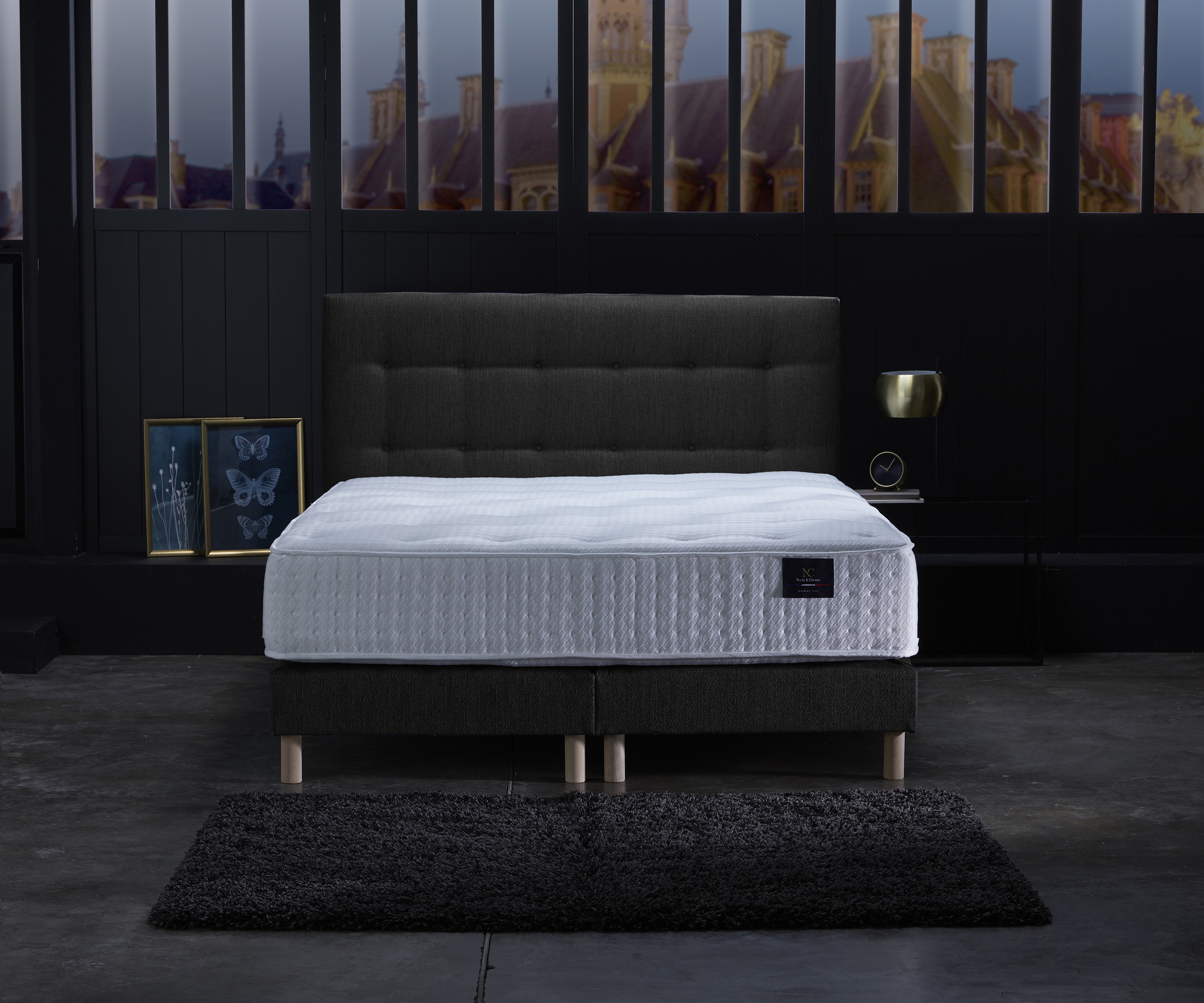 Ensemble matelas sommier à ressorts ensachés et mémoire de forme